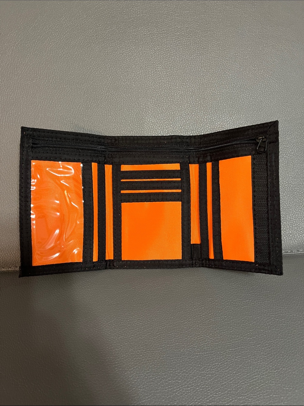 Nike Trifold wallet orange/black with white swoosh - Picture 2 of 4